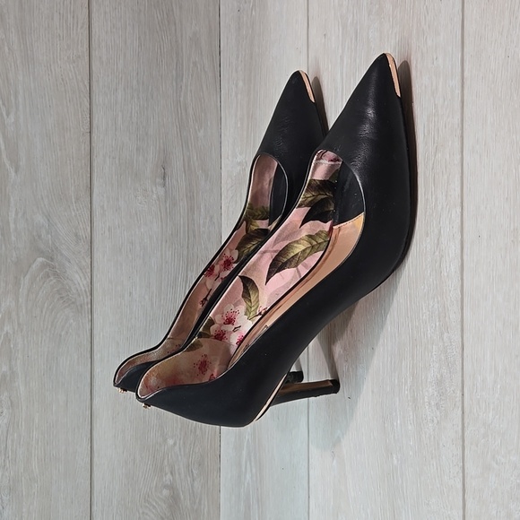 Ted Baker London Women The Pointed Toe Heels Shoes sz 39.5/9.5 - Picture 1 of 15